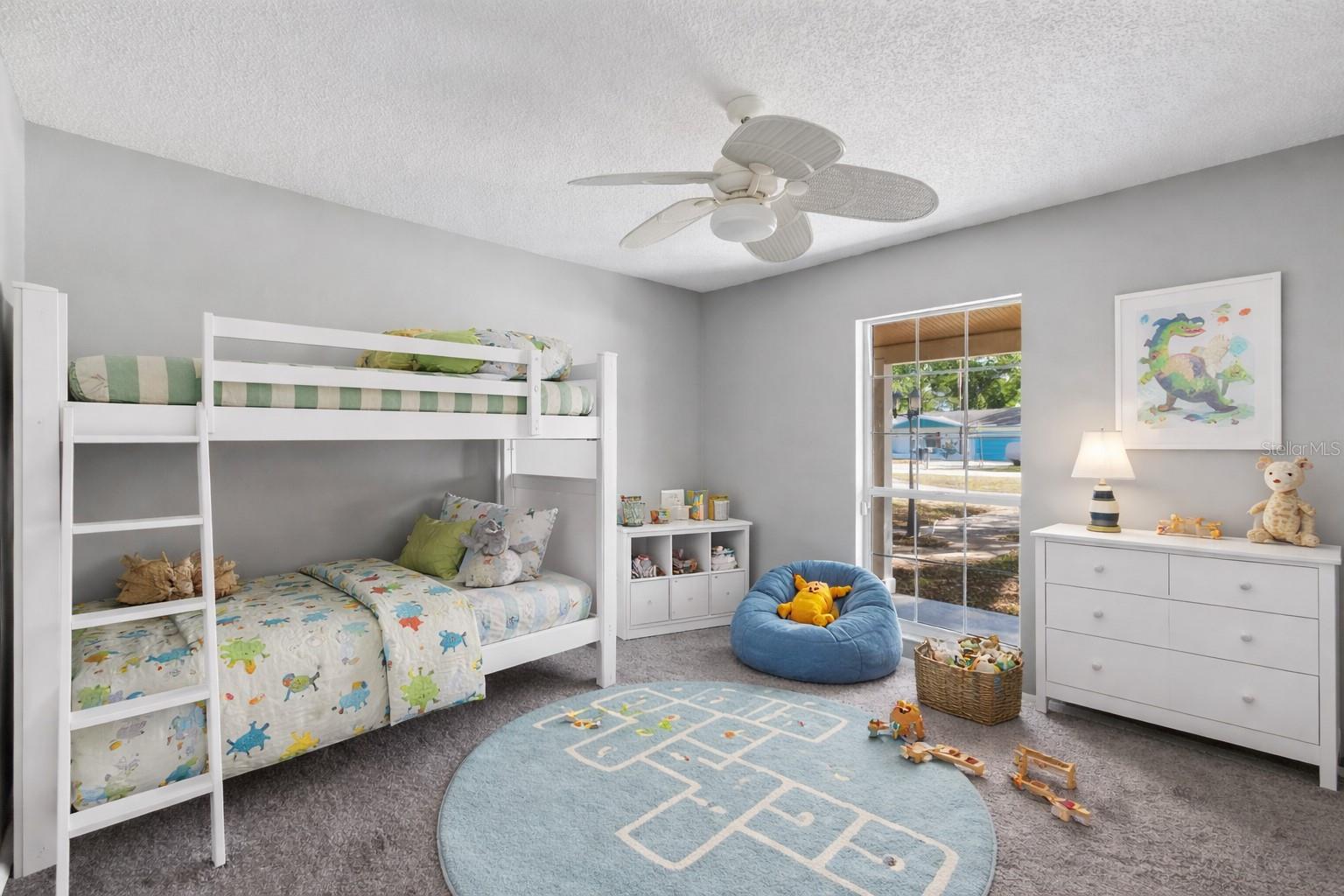 GOLDEN ACRES - Residential