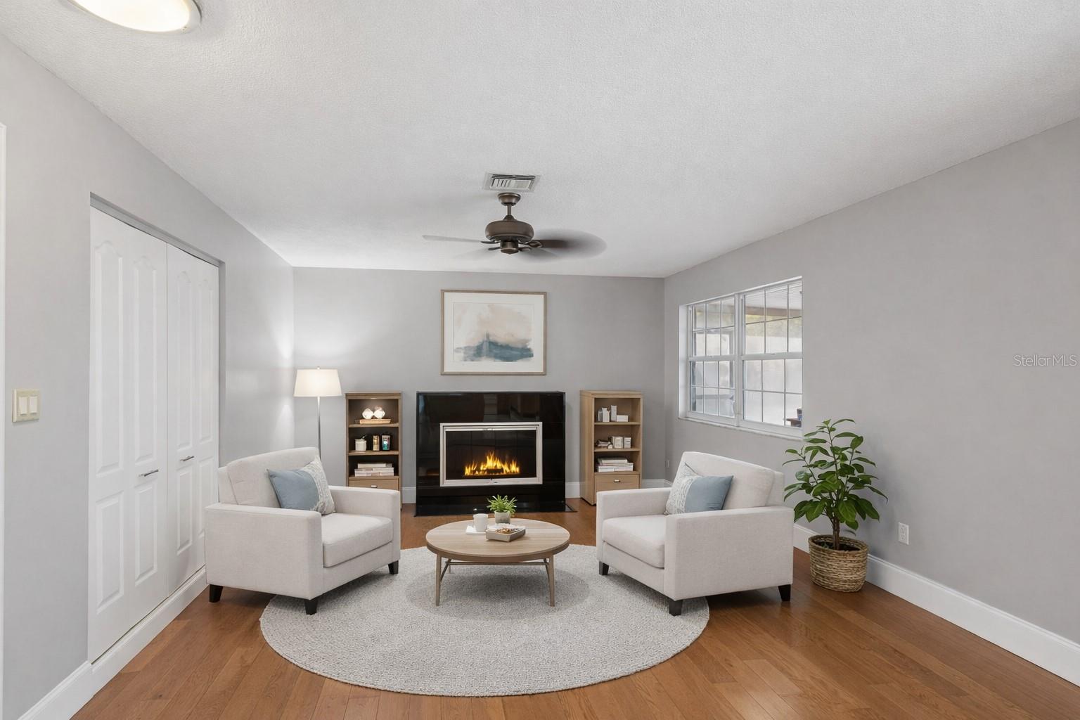 GOLDEN ACRES - Residential