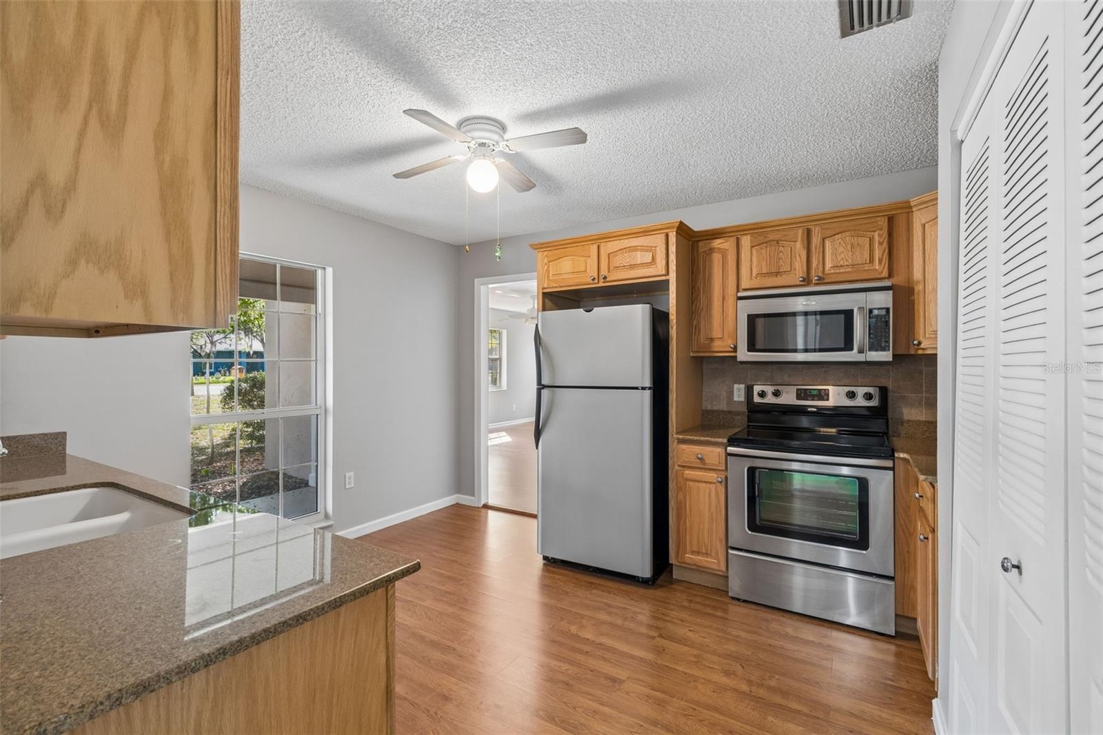 GOLDEN ACRES - Residential