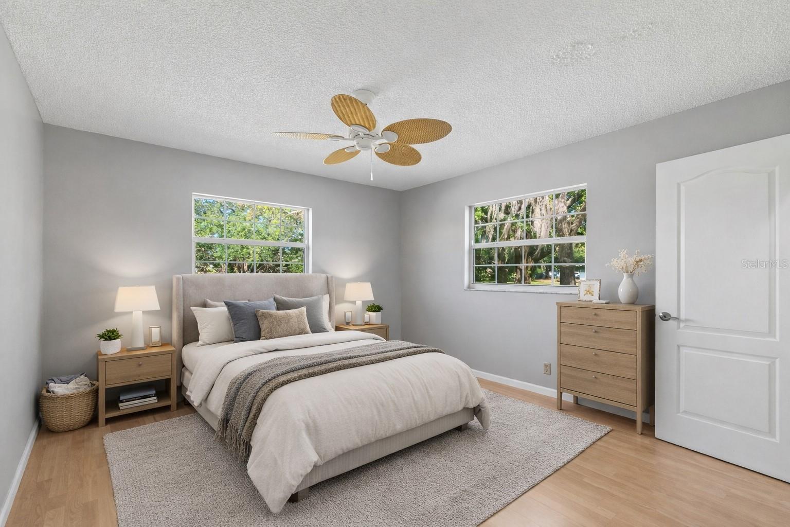 GOLDEN ACRES - Residential