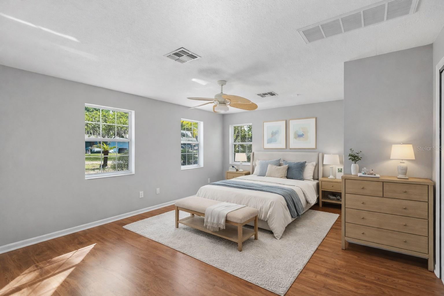 GOLDEN ACRES - Residential