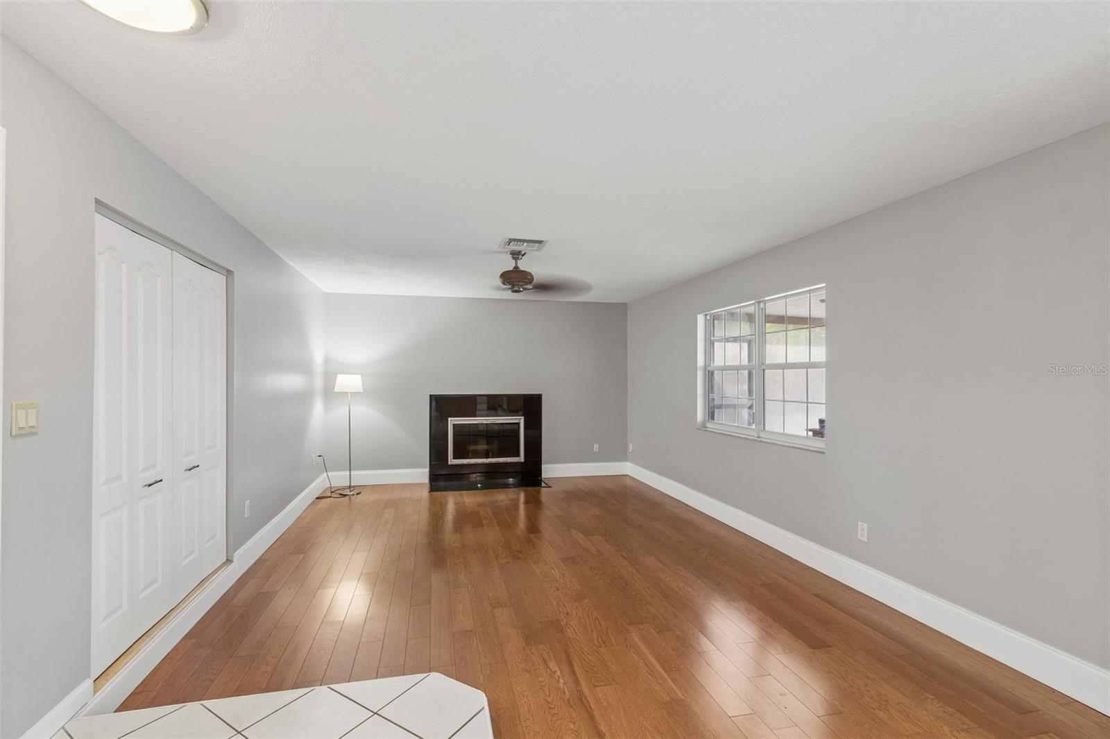 GOLDEN ACRES - Residential