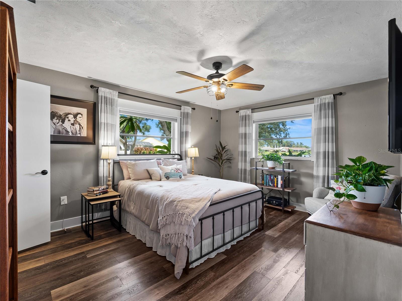 MEADOW RUN AT JACARANDA - Residential