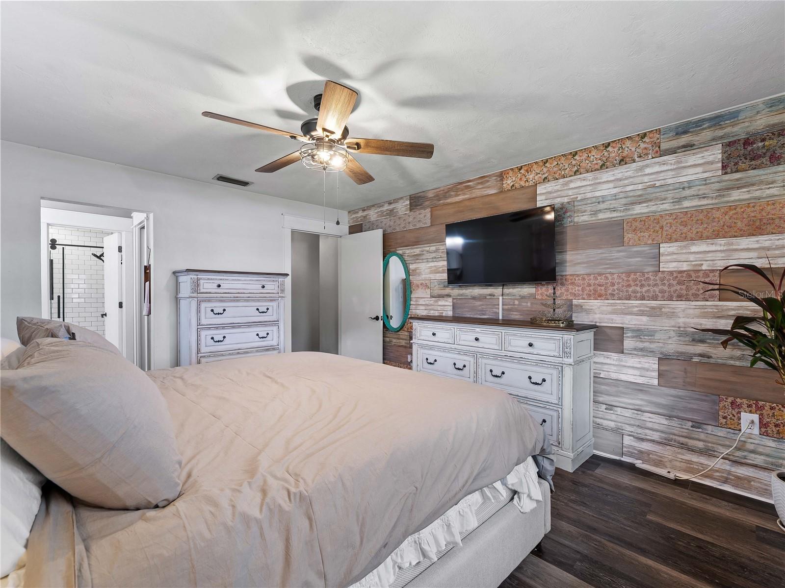 MEADOW RUN AT JACARANDA - Residential