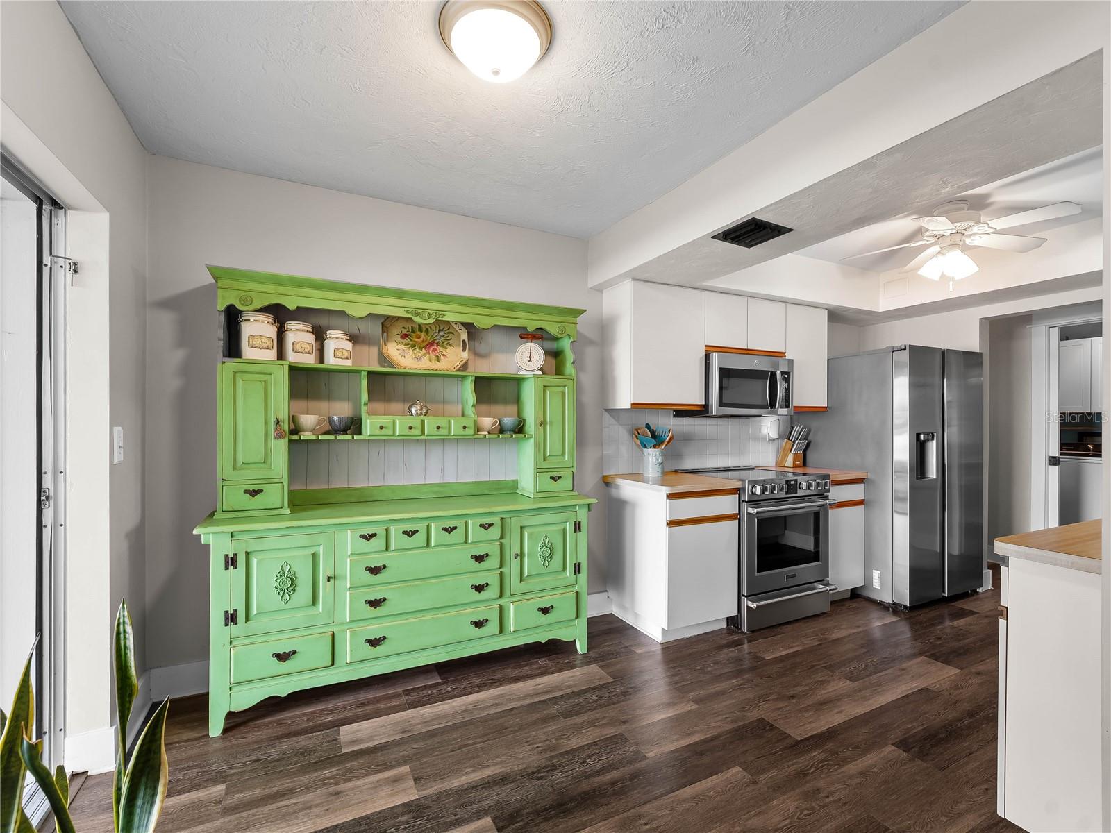 MEADOW RUN AT JACARANDA - Residential