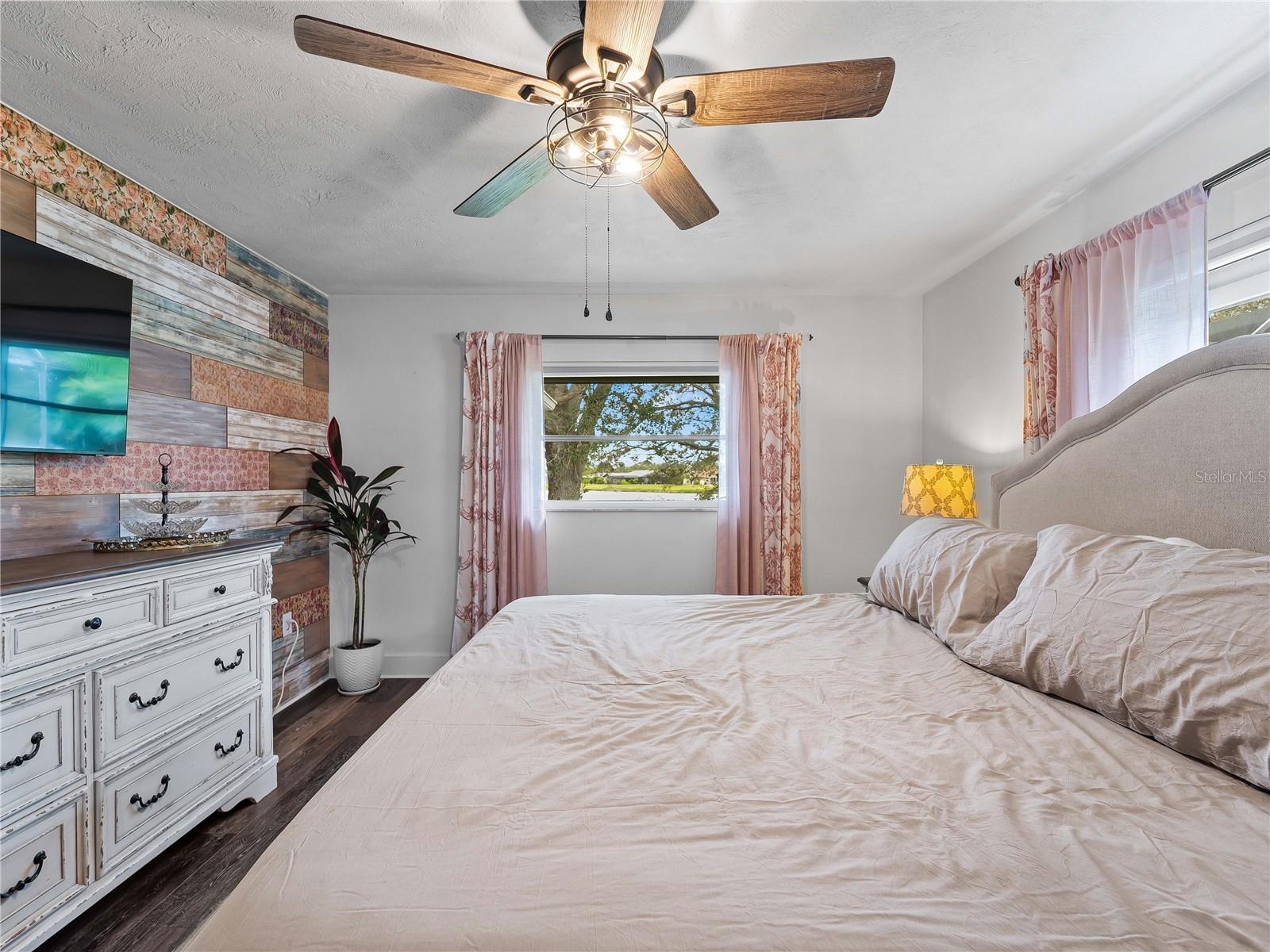 MEADOW RUN AT JACARANDA - Residential