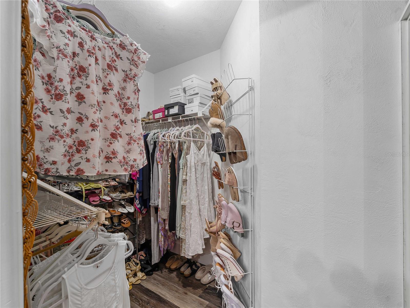 MEADOW RUN AT JACARANDA - Residential