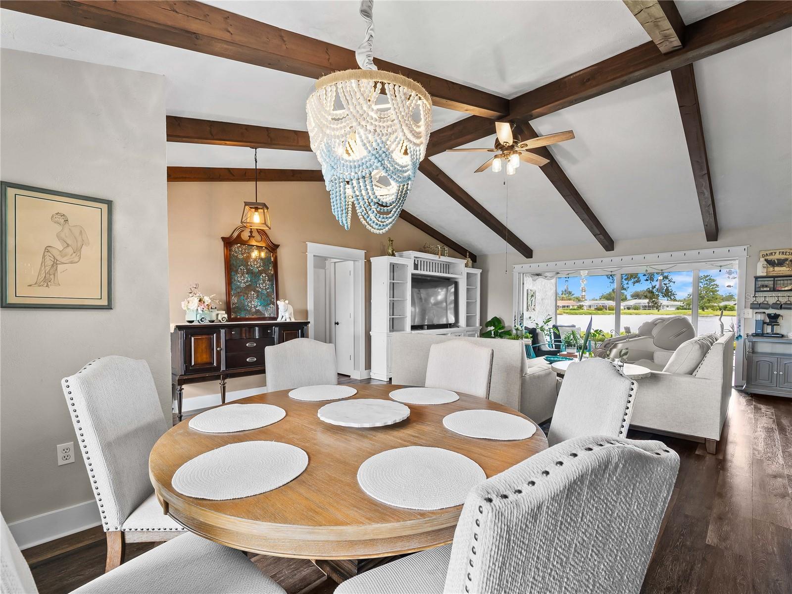 MEADOW RUN AT JACARANDA - Residential