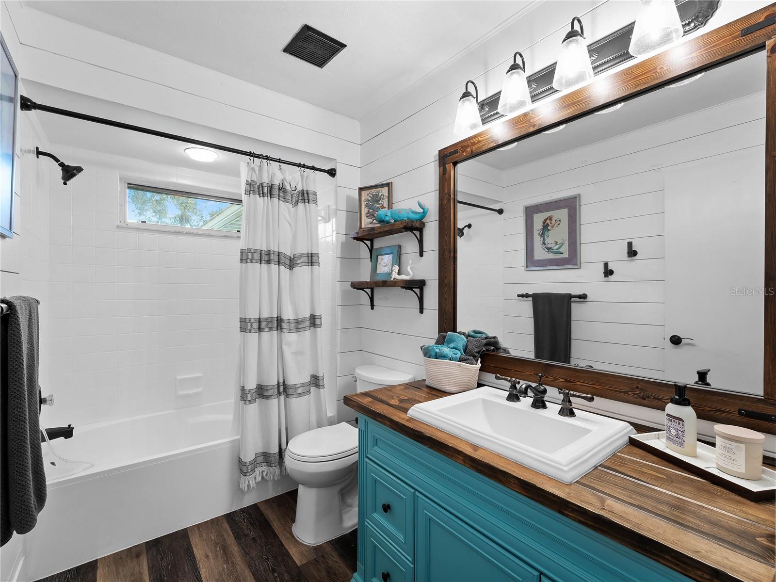 MEADOW RUN AT JACARANDA - Residential