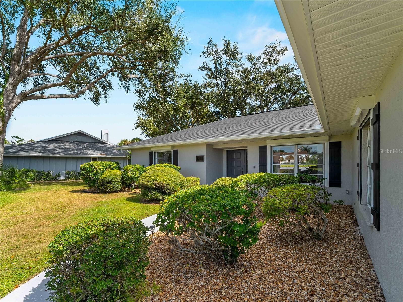 MEADOW RUN AT JACARANDA - Residential