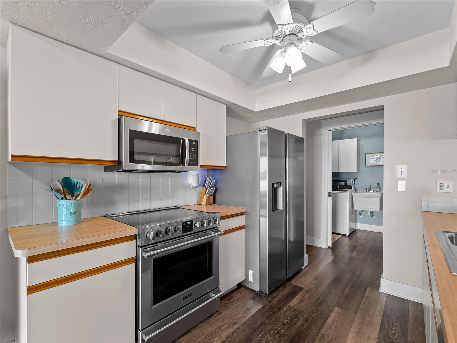 MEADOW RUN AT JACARANDA - Residential