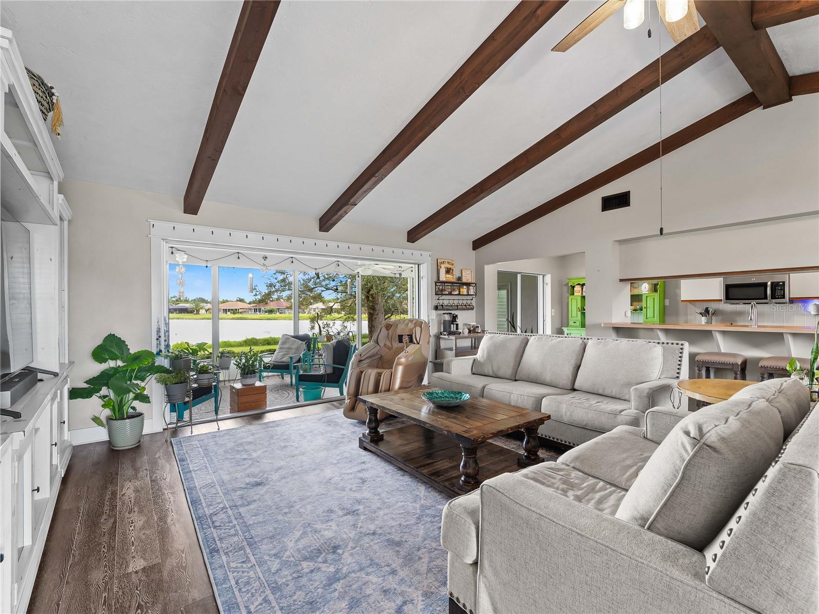 MEADOW RUN AT JACARANDA - Residential