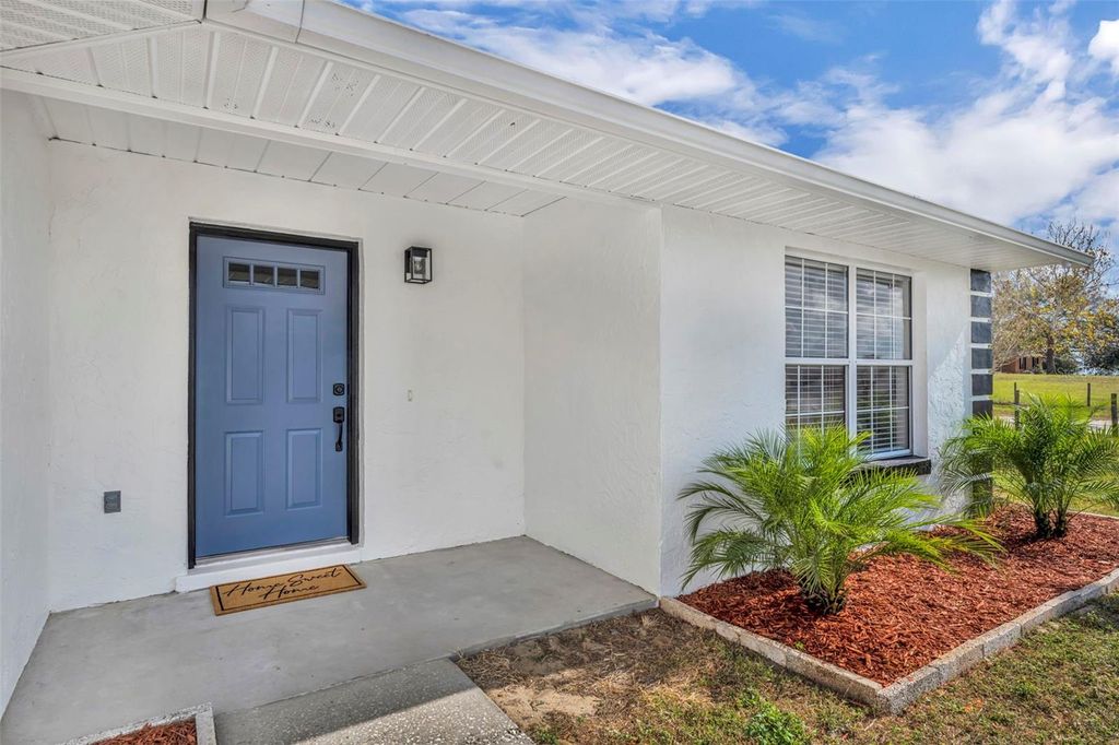 Photo of 37510 Leggett Lane, Lady Lake, FL 32159 (MLS # O6363656)