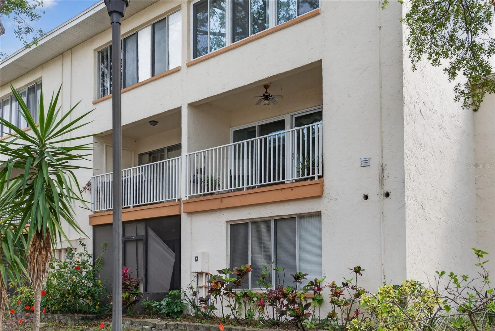 PINE RUSH VILLAS CONDO - Residential