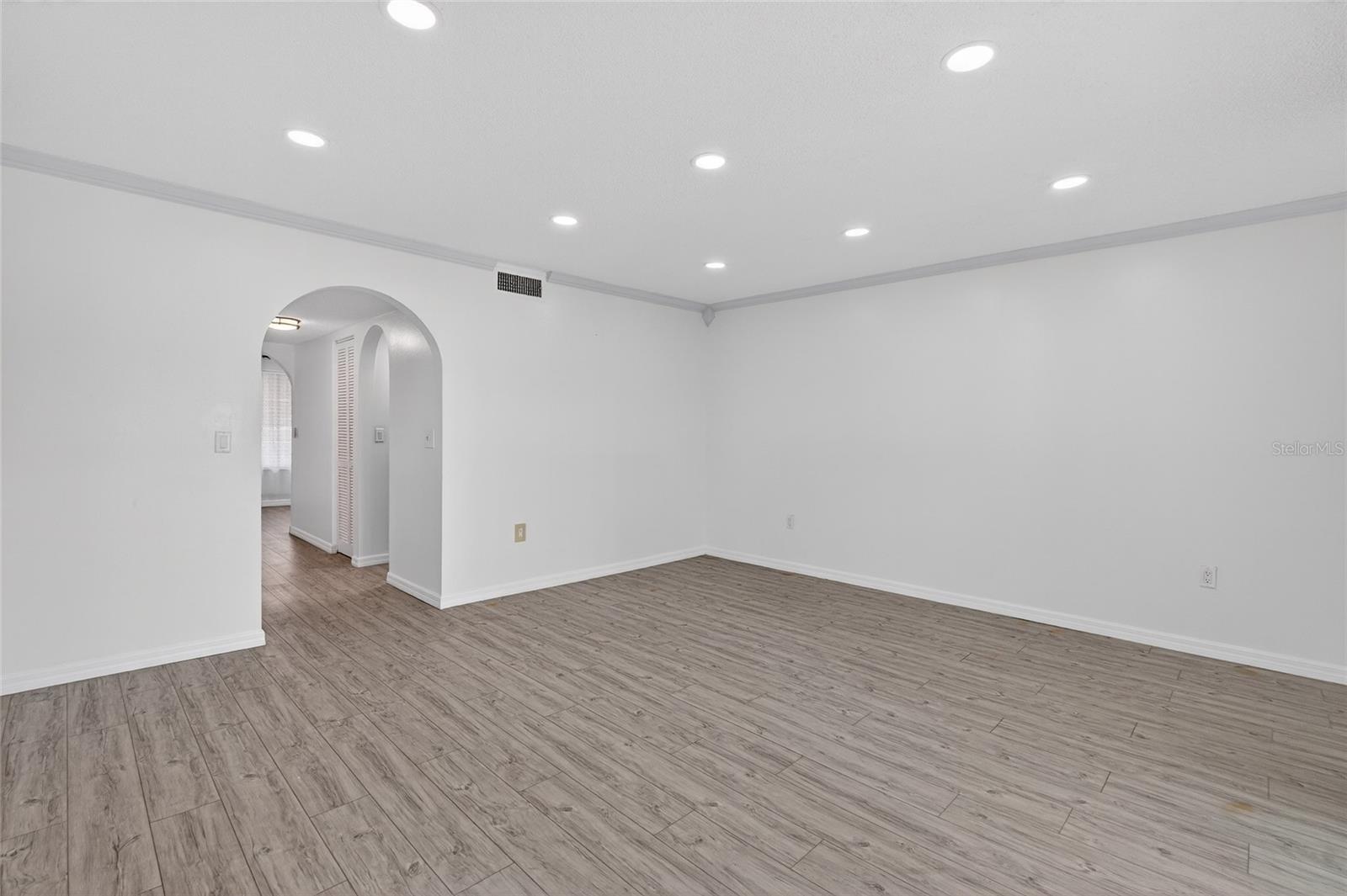 PINE RUSH VILLAS CONDO - Residential