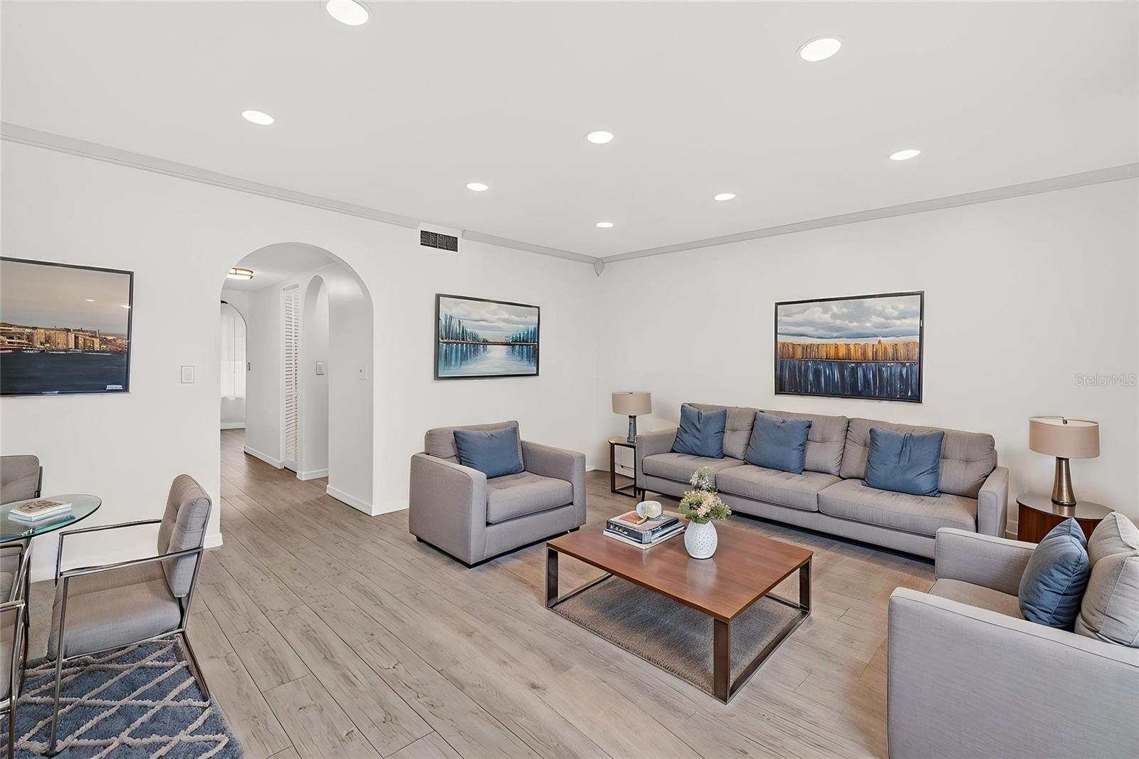 PINE RUSH VILLAS CONDO - Residential