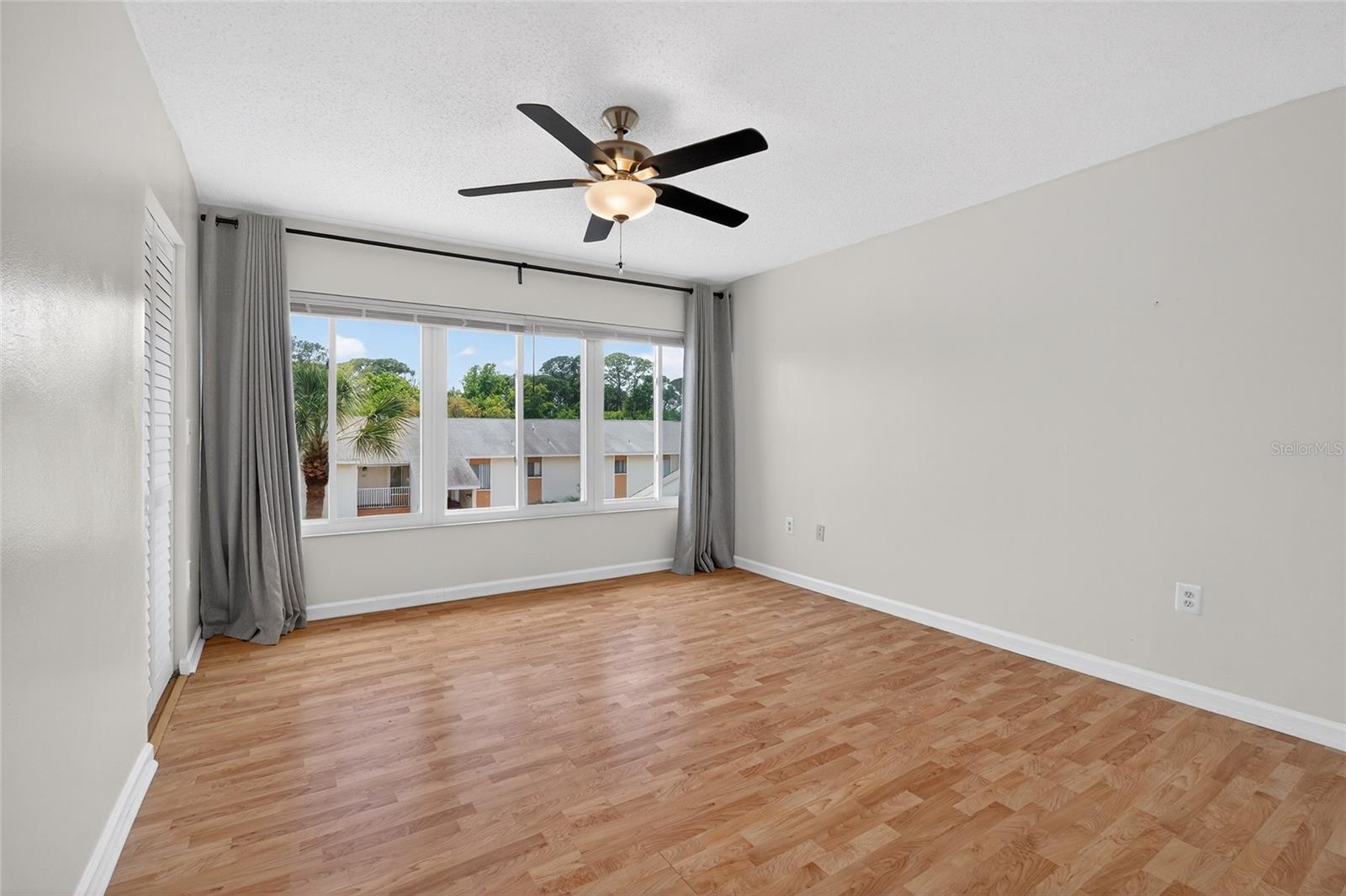 PINE RUSH VILLAS CONDO - Residential