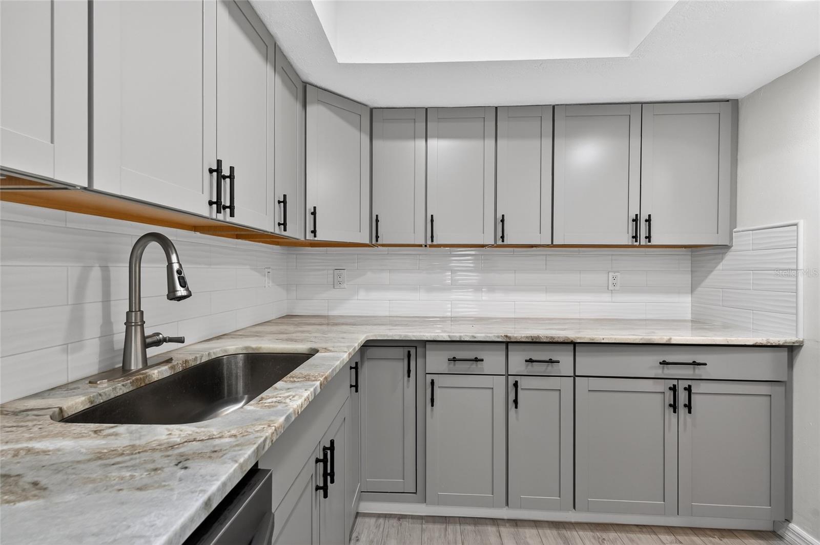 PINE RUSH VILLAS CONDO - Residential