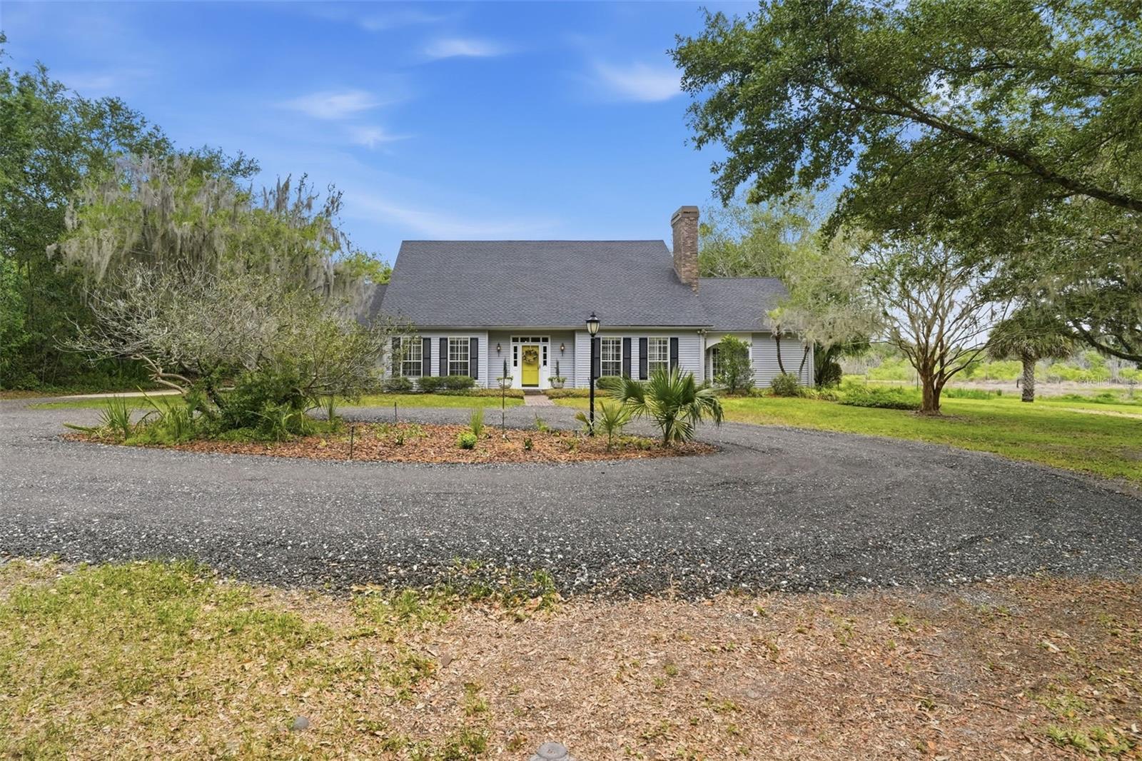1245 WESTOAK DRIVE