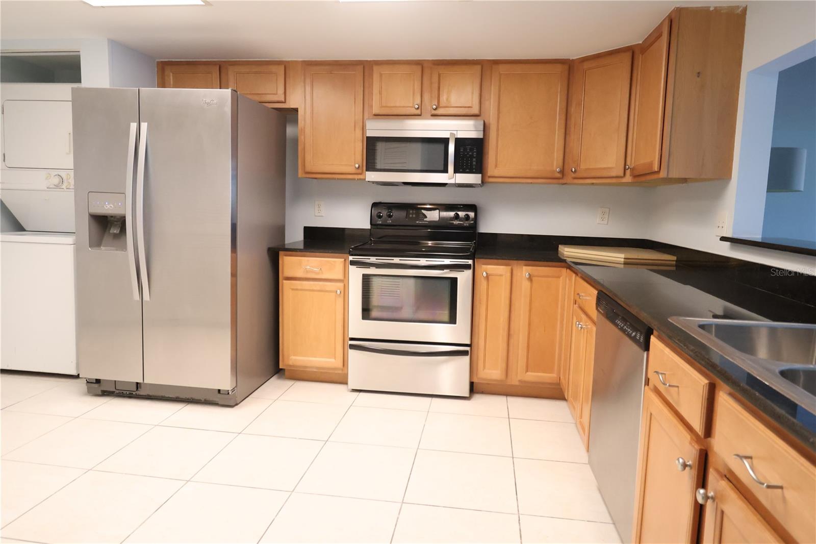 HERON HARBOUR PH I - Residential