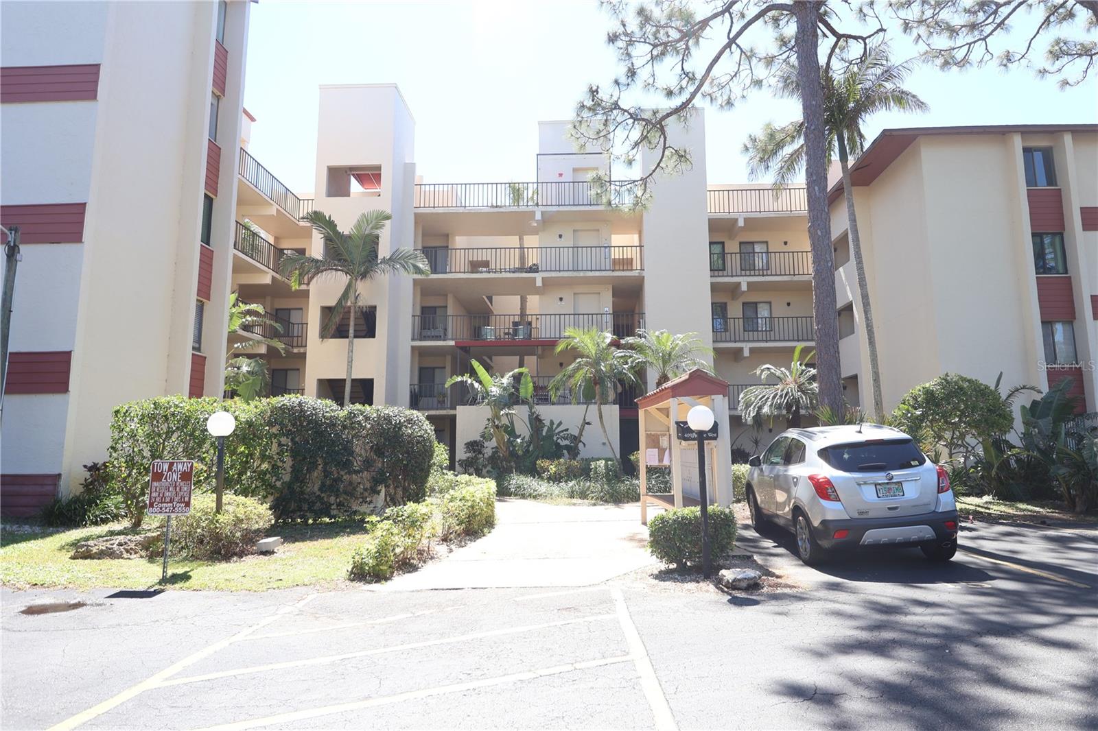 HERON HARBOUR PH I - Residential