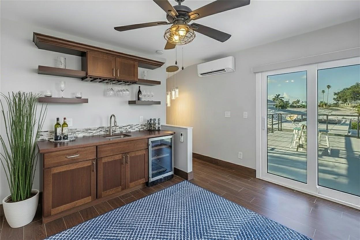 CRYSTAL ISLAND 1ST ADD - Residential