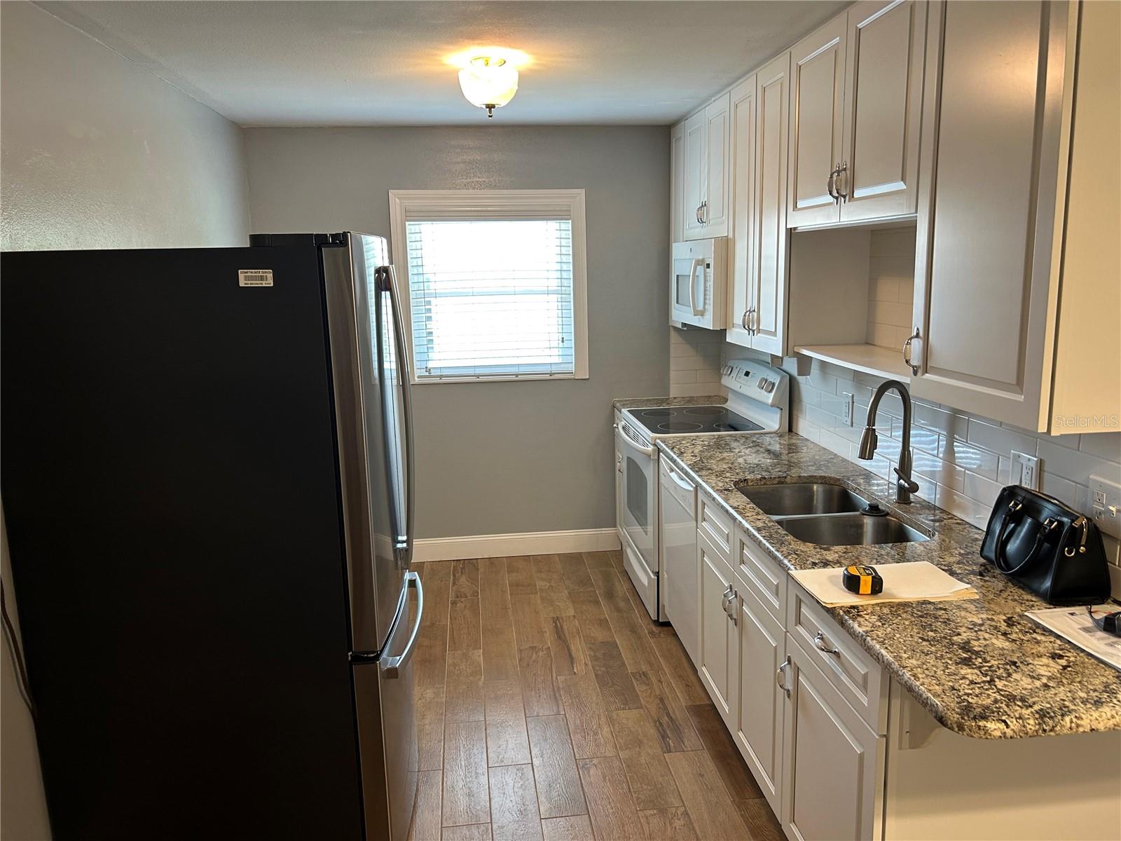 233 ELMWOOD AVENUE 290