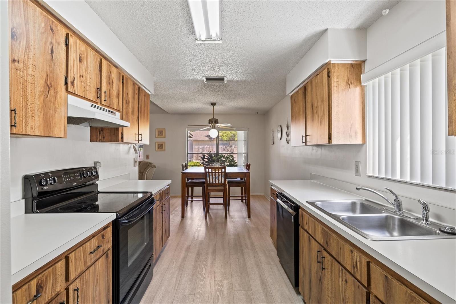 COUNTRY VILLAGE UNIT 2 - Residential
