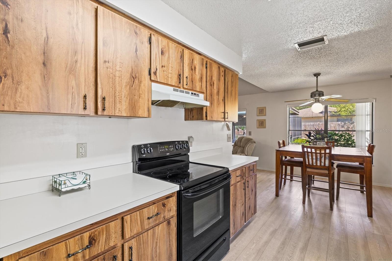 COUNTRY VILLAGE UNIT 2 - Residential
