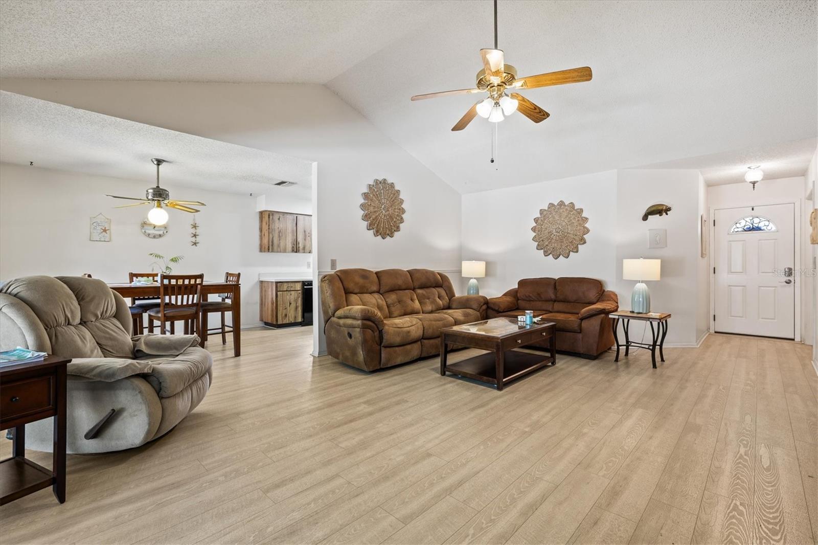 COUNTRY VILLAGE UNIT 2 - Residential