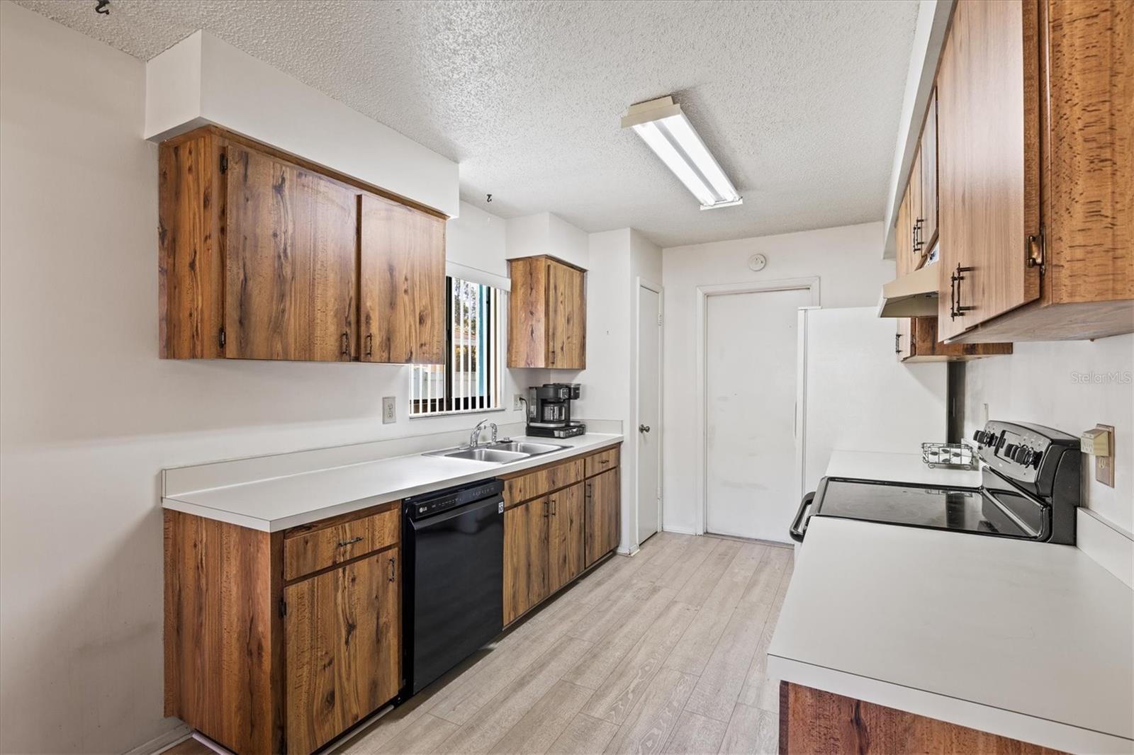 COUNTRY VILLAGE UNIT 2 - Residential