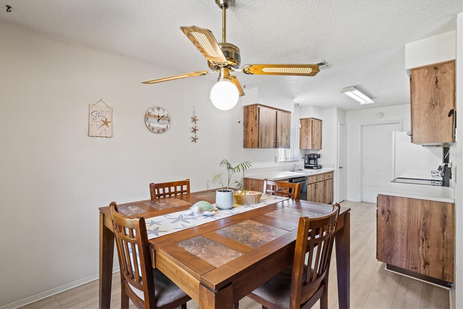 COUNTRY VILLAGE UNIT 2 - Residential