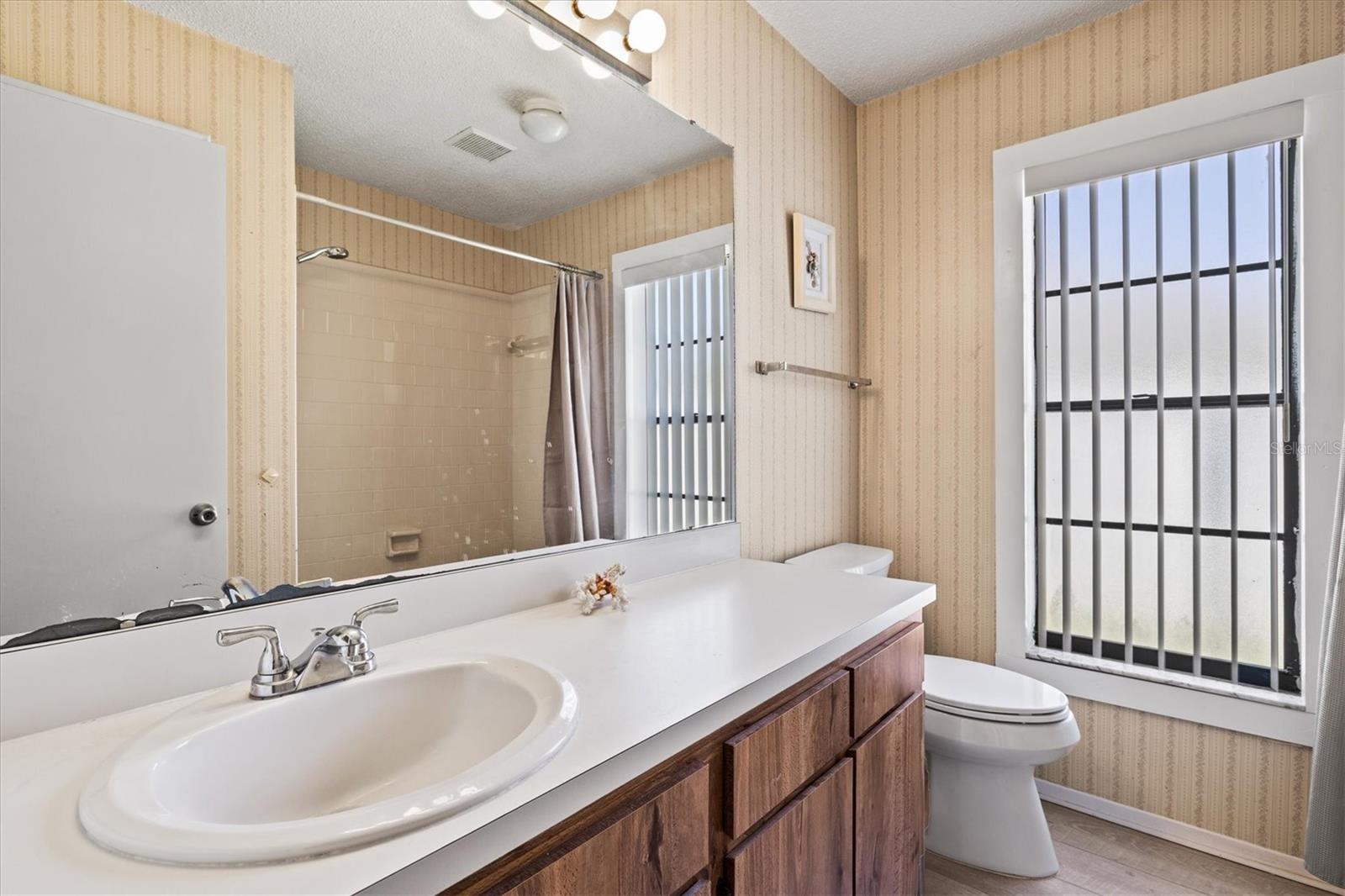 COUNTRY VILLAGE UNIT 2 - Residential