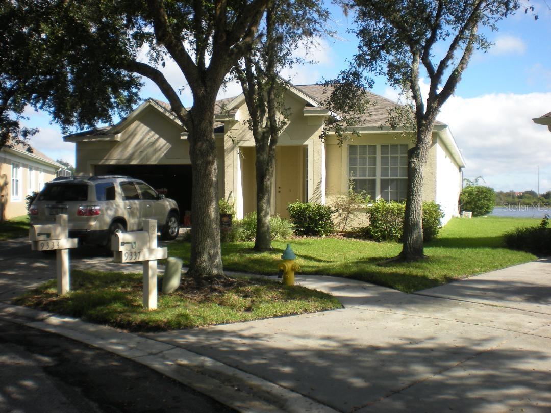 3 BEDROOM 2 BATH 2 CAR GARAGE..... CAGED POOL....MOVE IN CONDITION....ALL NEW KITCHEN APPLIANCES...LAWN MAINTENANCE INCLUDED IN THE RENT....AVAILABLE JULY 23 2025