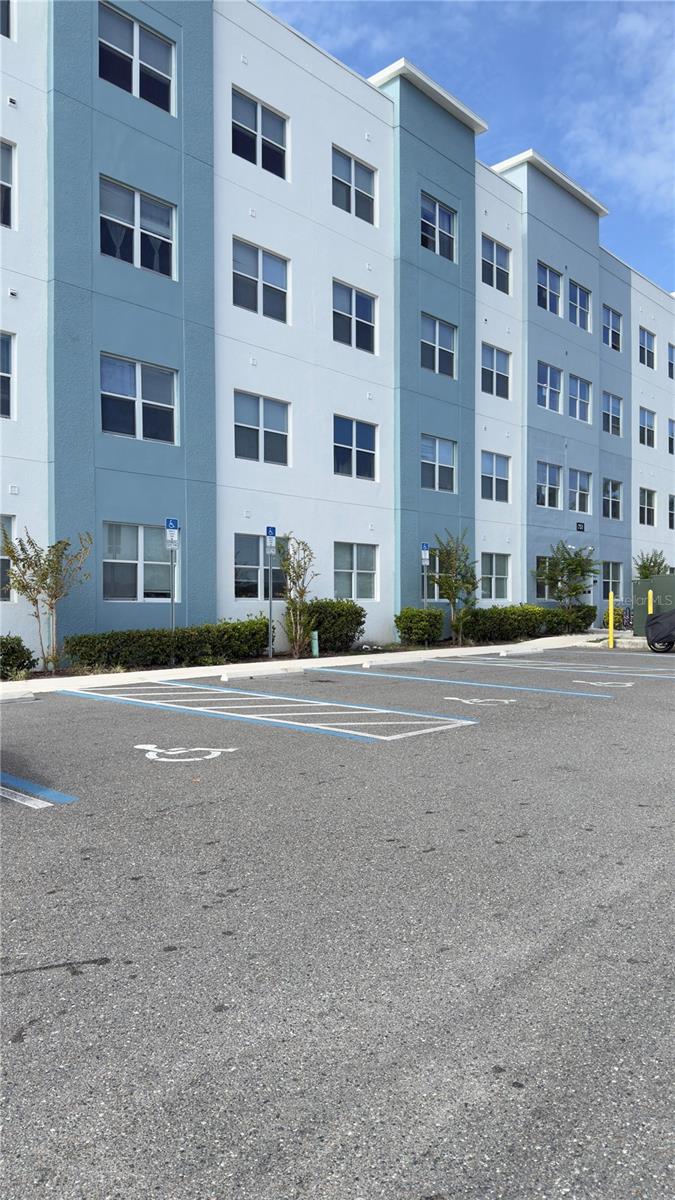 SANDLAKE PALAZZO - Residential Lease