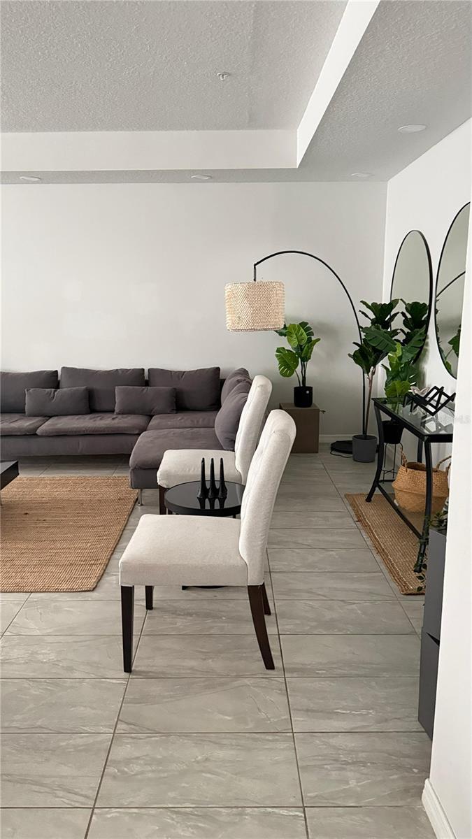 SANDLAKE PALAZZO - Residential Lease