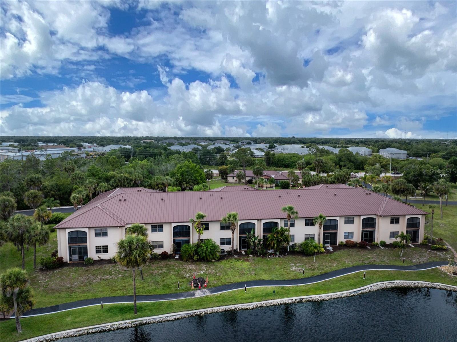 ROLLS LANDING BLDG 10 - Residential