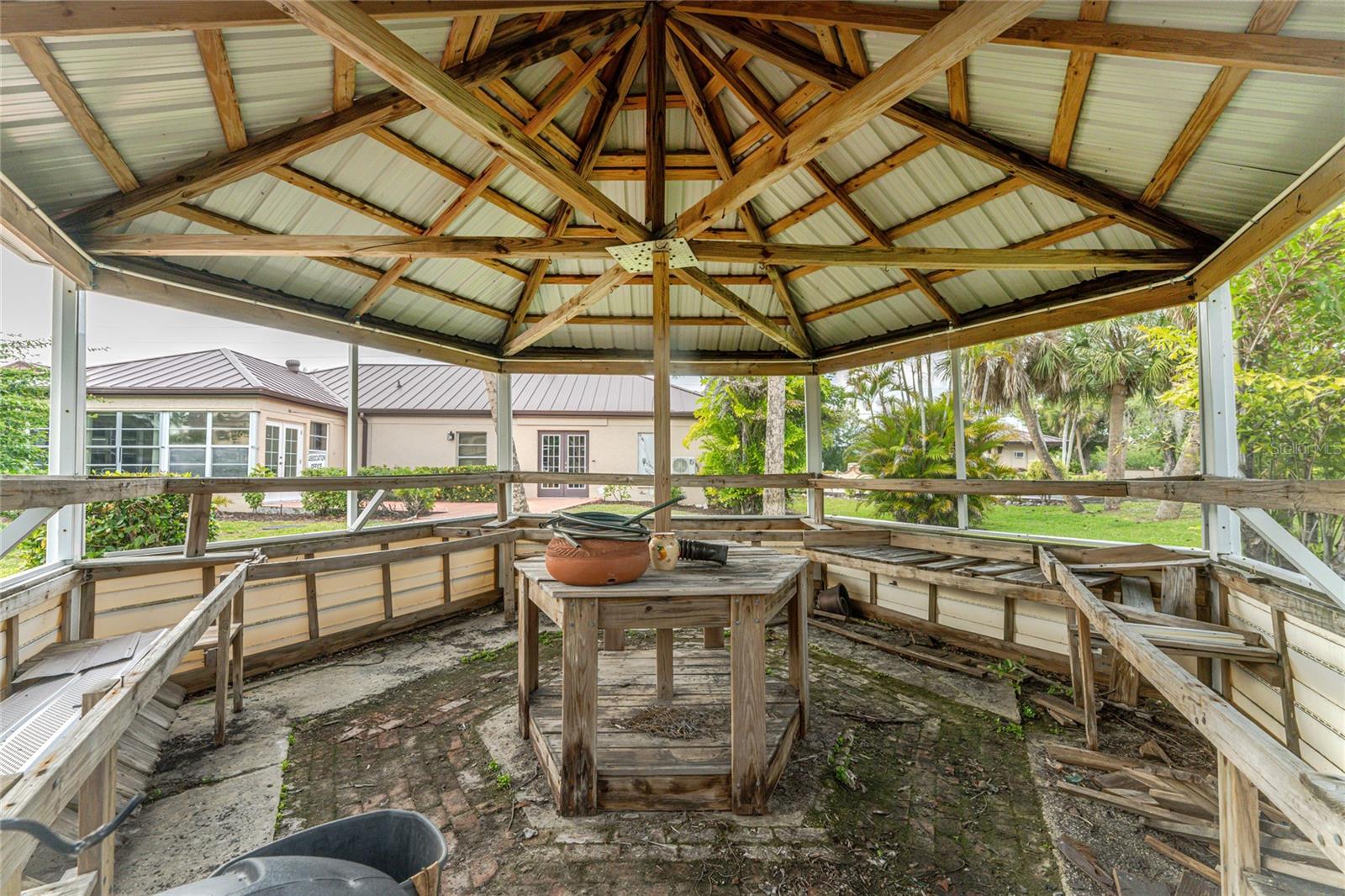 ROLLS LANDING BLDG 10 - Residential