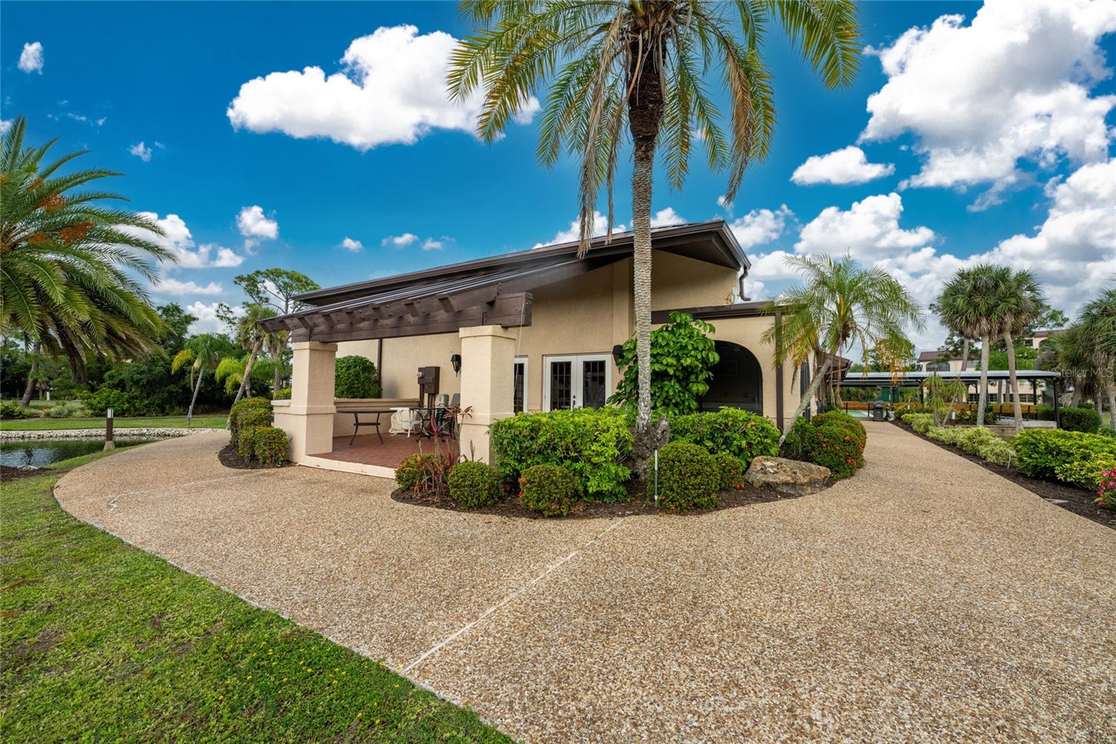 ROLLS LANDING BLDG 10 - Residential