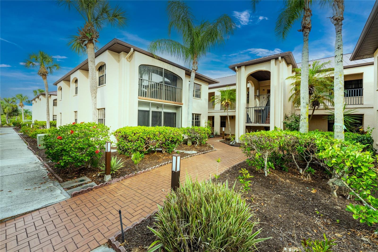 ROLLS LANDING BLDG 10 - Residential