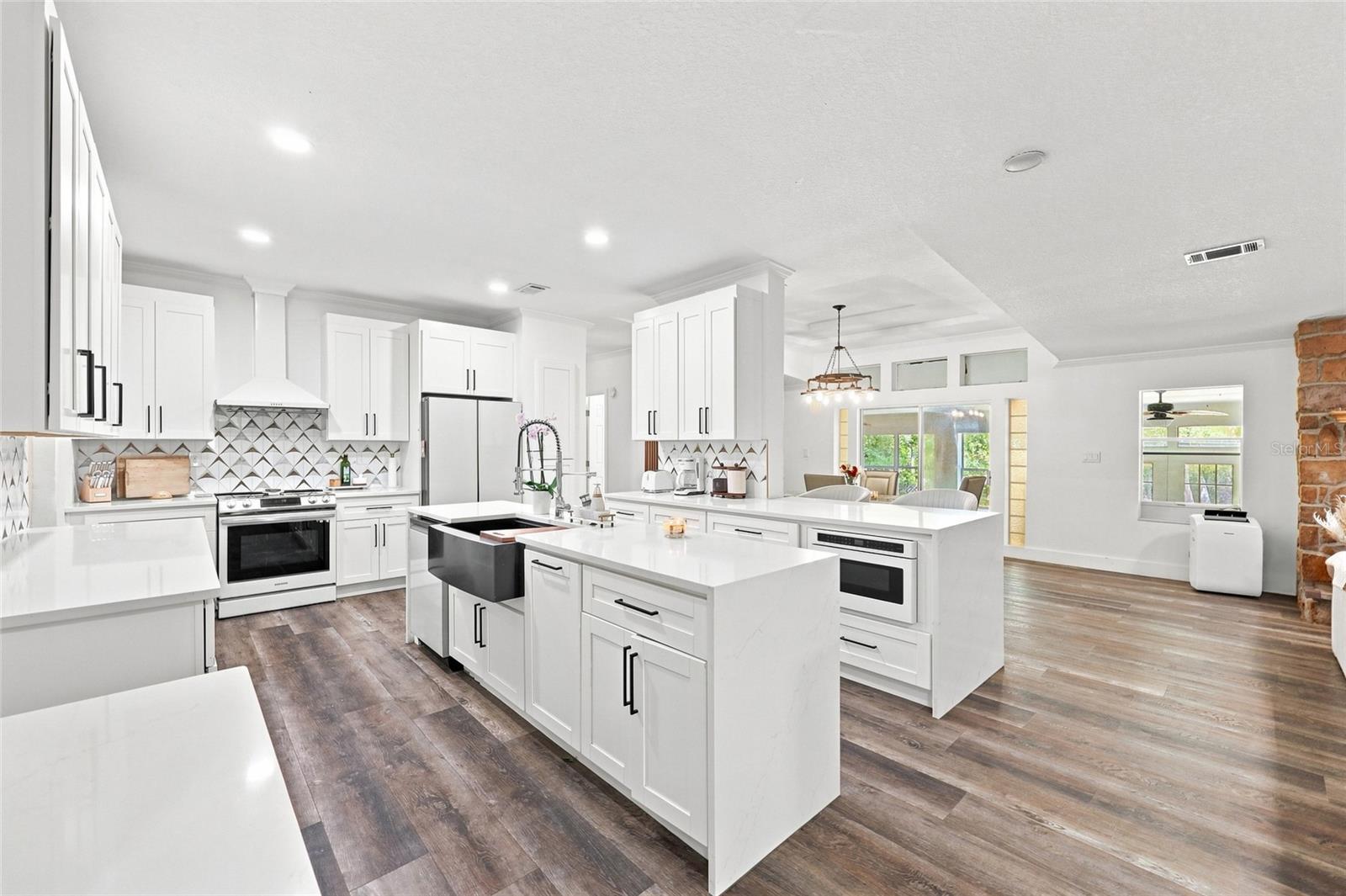 16111 SUNFLOWER TRAIL