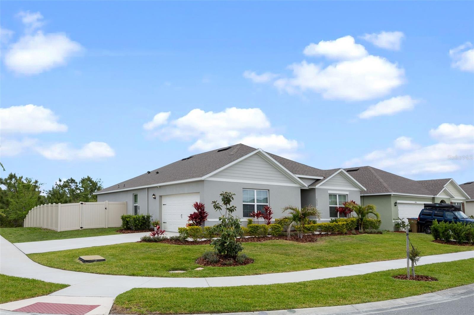 2900 SUNRIDGE LOOP