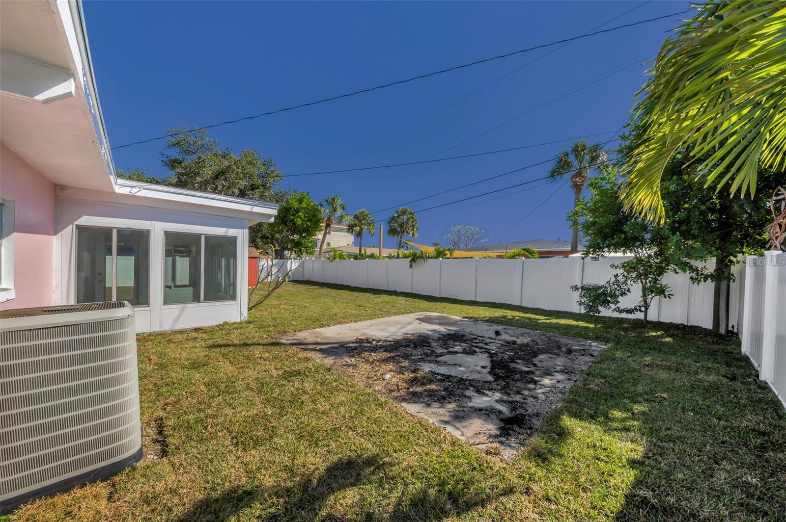 ST PETERSBURG BEACH NORTH UNIT 7 - Residential