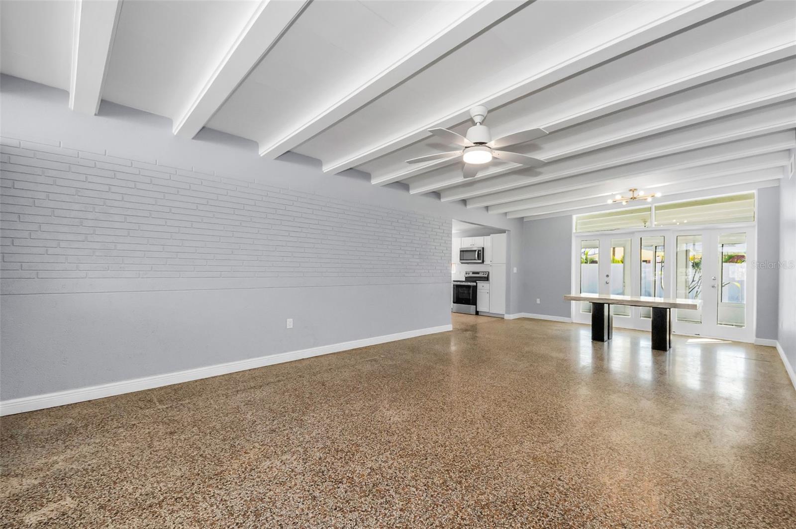 ST PETERSBURG BEACH NORTH UNIT 7 - Residential