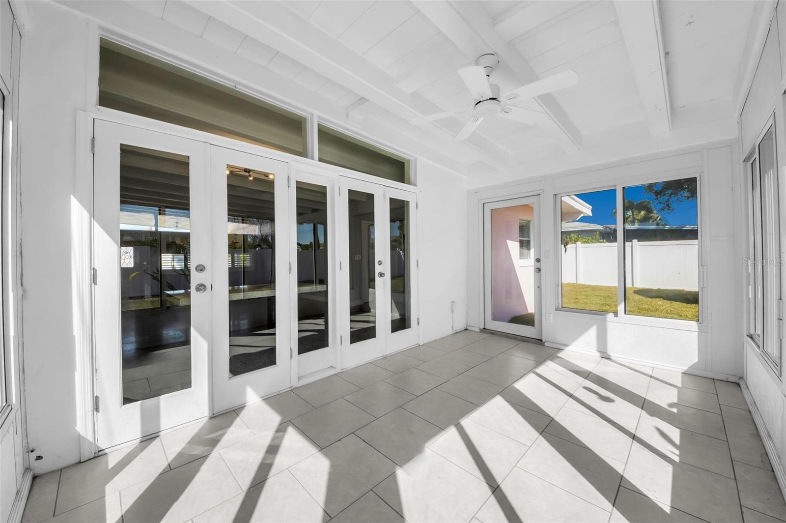 ST PETERSBURG BEACH NORTH UNIT 7 - Residential