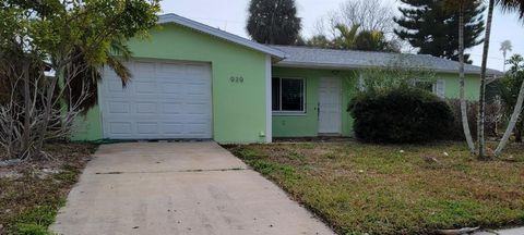 Photo of 929 Bruce Avenue, Clearwater Beach, FL 33767 (MLS # TB8501687)