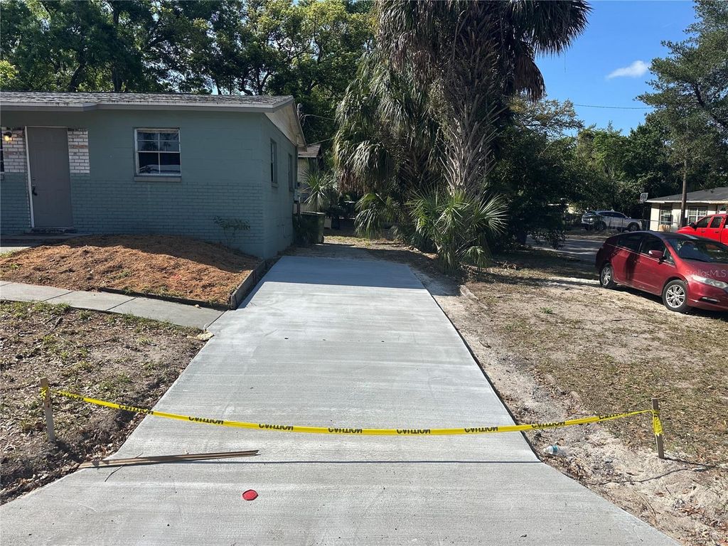 Photo of 1203 E Annie Street, Tampa, FL 33612 (MLS # TB8494935)