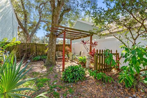 A home in APOPKA