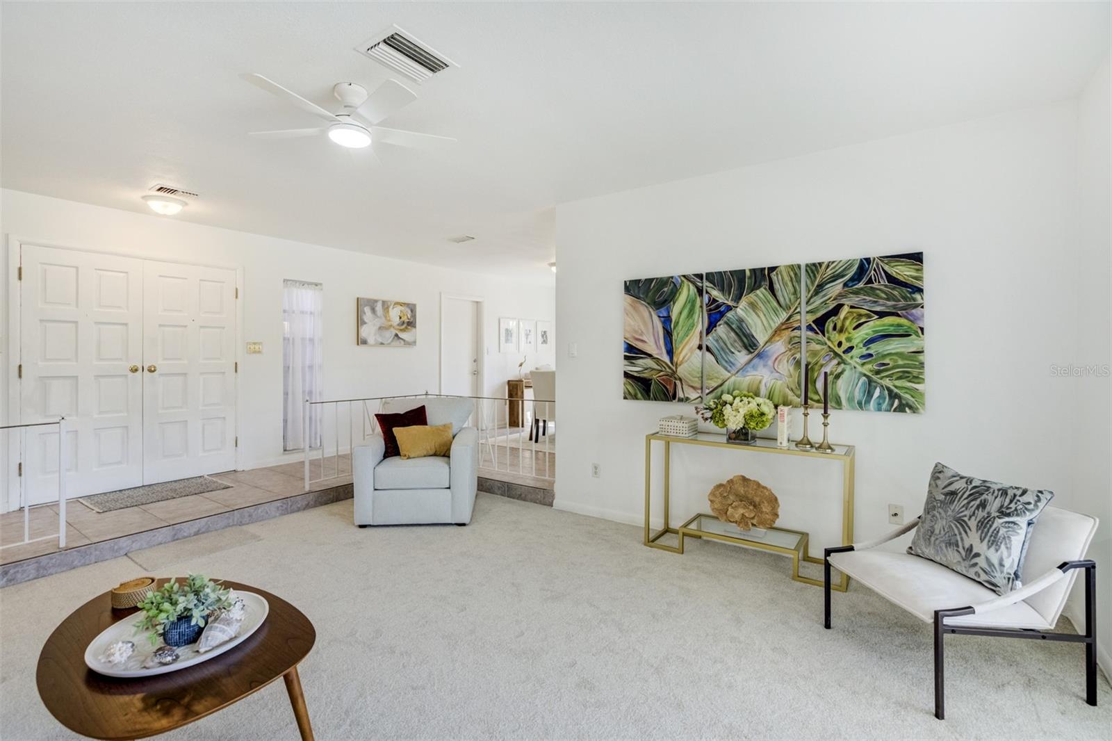 WOODLAND HILLS - Residential