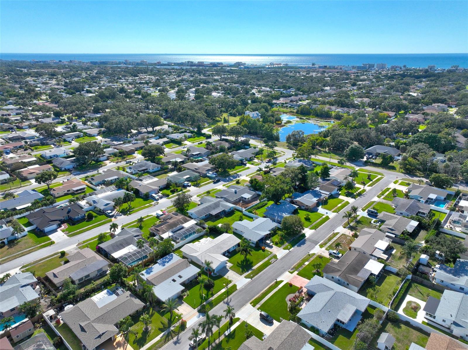 WOODLAND HILLS - Residential